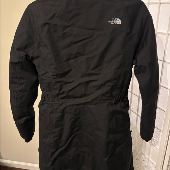 The North Face Women's Arctic Parka II - Picture 4 of 10